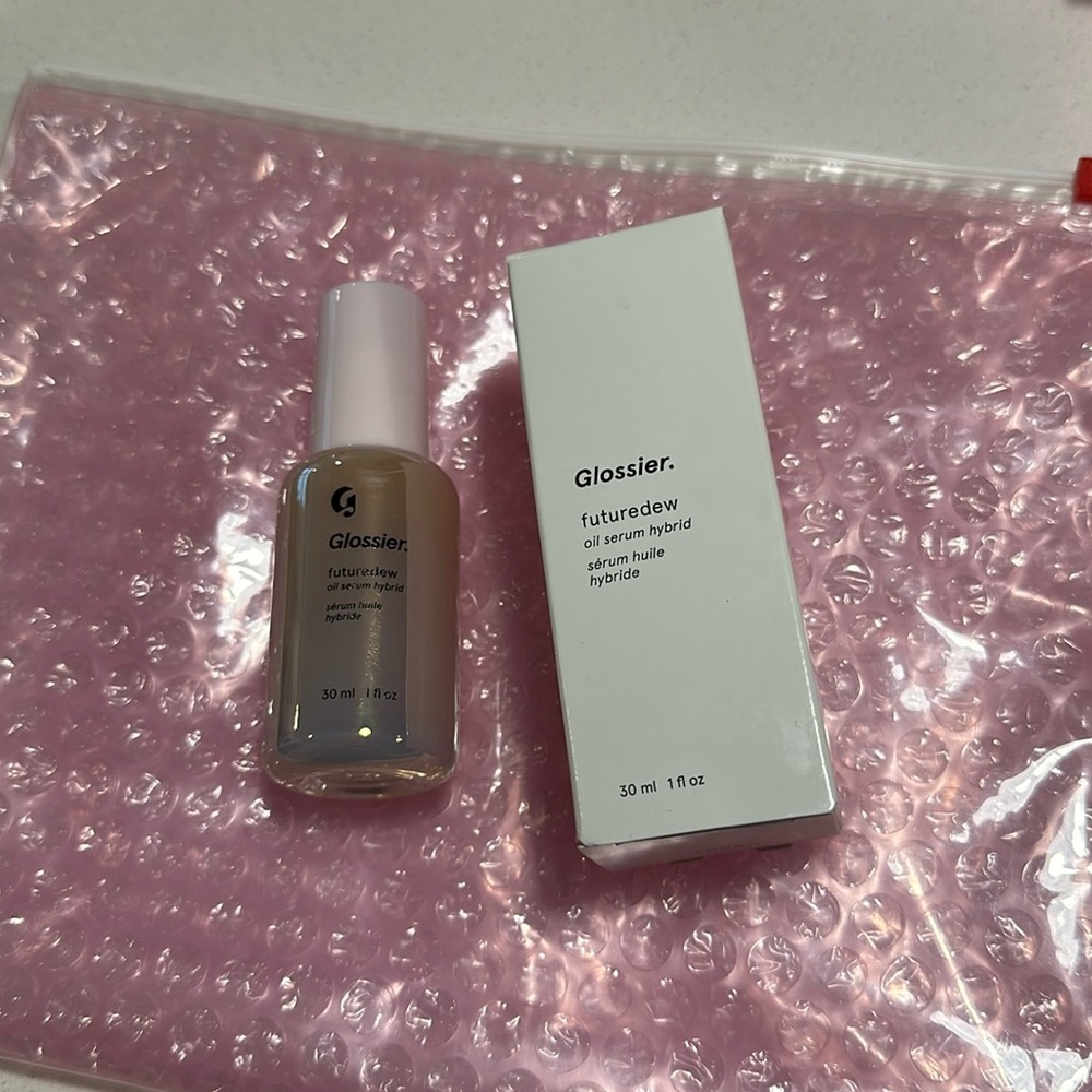 Glossier Future Dew Oil Serum Hybrid